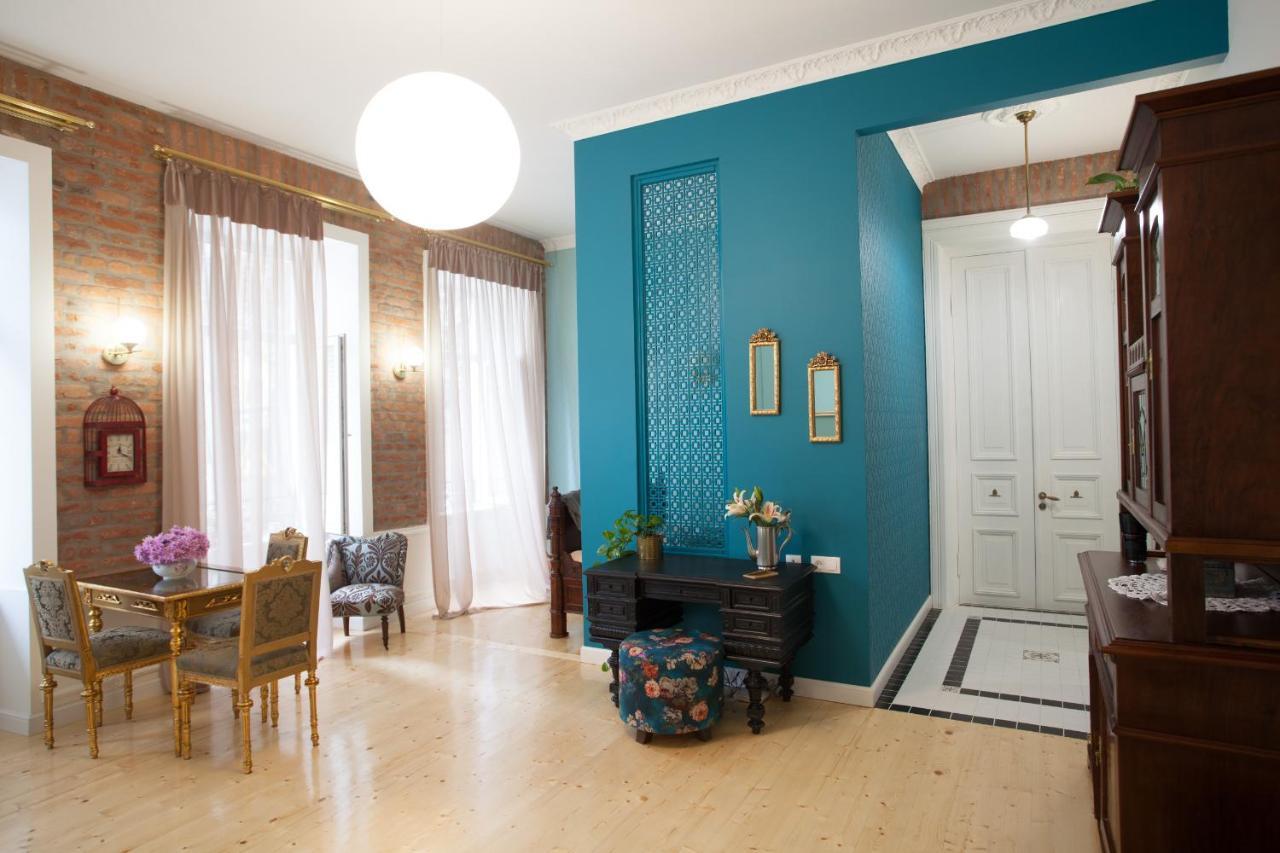 House By The Opera Apartment Tbilisi Luaran gambar