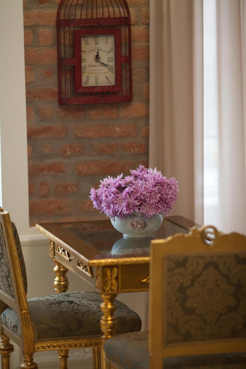 House By The Opera Apartment Tbilisi Luaran gambar